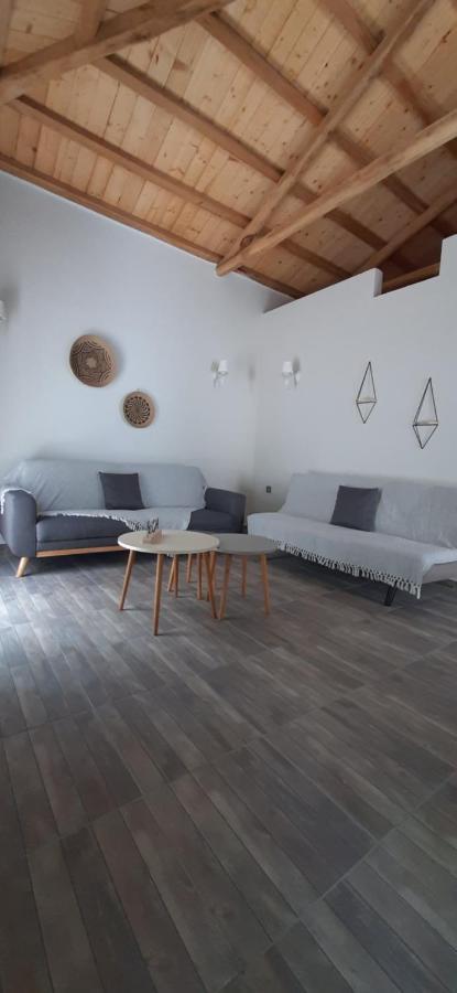 Central Apartment Патитири Екстериор снимка